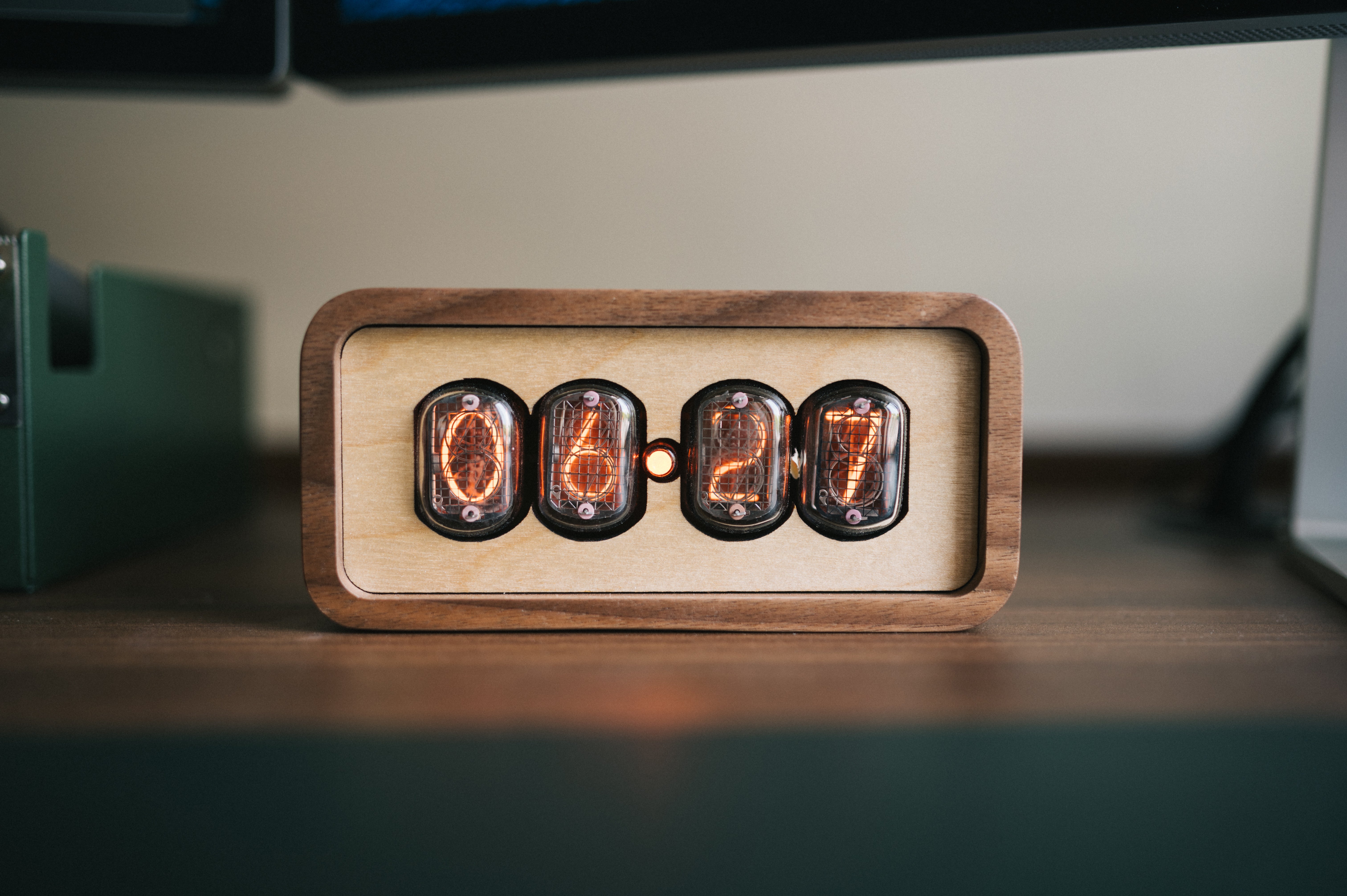 Nixie Tube Clock IN12 – Form & Grain